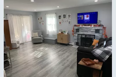 107 New York Ave, Jefferson Township, NJ 07849 - Photo 4