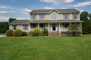 9 Carriage Ln, Hardyston Township, NJ 07419 - Photo 1