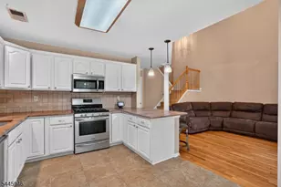 115 Constitution Way Ondo, Bernards Township, NJ 07920 - Photo 10
