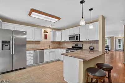 115 Constitution Way Ondo, Bernards Township, NJ 07920 - Photo 8