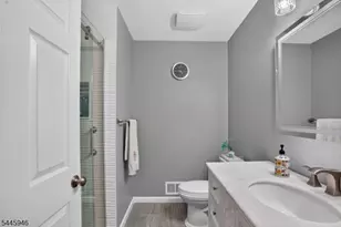 115 Constitution Way Ondo, Bernards Township, NJ 07920 - Photo 26