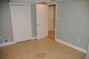 171 Autumn Ridge Rd, Parsippany, NJ 07950 - Photo 36