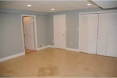 171 Autumn Ridge Rd, Parsippany, NJ 07950 - Photo 34