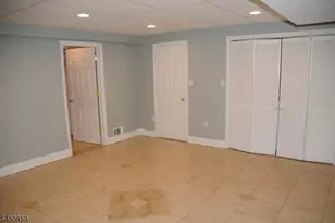 171 Autumn Ridge Rd, Parsippany, NJ 07950 - Photo 34