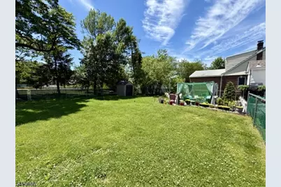 31 Hope St, Nutley, NJ 07110 - Photo 4