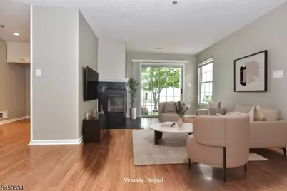 1099 Devon Ct #1099, Mahwah, NJ 07430 - Photo 4