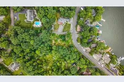 5 Toth Ln, Hopatcong, NJ 07843 - Photo 8