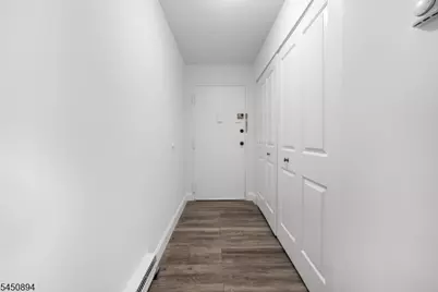 798 Eves Dr #3F, Hillsborough Township, NJ 08844 - Photo 2