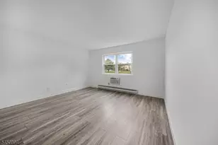 798 Eves Dr, Hillsborough Township, NJ 08844 - Photo 10