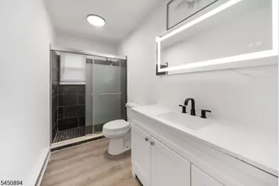 798 Eves Dr #3F, Hillsborough Township, NJ 08844 - Photo 4