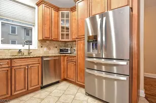36 Michael Ln, Wallington, NJ 07057 - Photo 8
