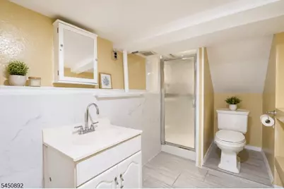19 Aspen Rd, West Orange Township, NJ 07052 - Photo 14