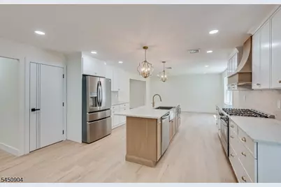 300 E Chestnut Ave, Metuchen, NJ 08840 - Photo 26