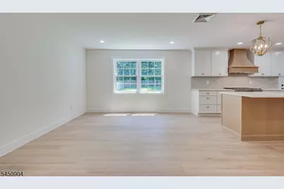 300 E Chestnut Ave, Metuchen, NJ 08840 - Photo 18