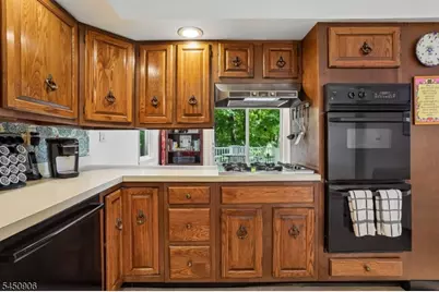 4 Kensington Rd, Madison, NJ 07940 - Photo 8