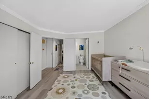 121 Country Club-, Union Township, NJ 07083 - Photo 18