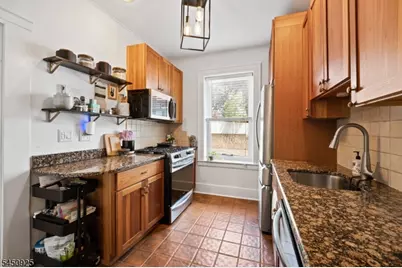 16 Forest St #105, Montclair, NJ 07042 - Photo 10