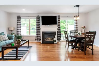 16 Cotton Ct, Hardyston Township, NJ 07419 - Photo 2