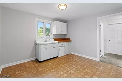968 Liberty Ave, Union Township, NJ 07083 - Photo 16