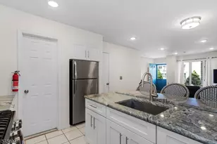 31 Willow Wood Square, East Rutherford, NJ 07073 - Photo 8