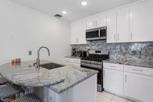 31 Willow Wood Square, East Rutherford, NJ 07073 - Photo 6