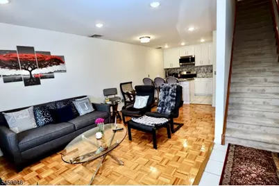 31 Willow Wood Sq #31, East Rutherford, NJ 07073 - Photo 4