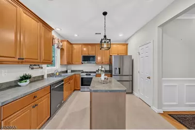 110 Jackson Ave, Montgomery Township, NJ 08540 - Photo 18