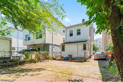 81 Schley St, Newark, NJ 07112 - Photo 22