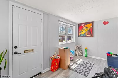 81 Schley St, Newark, NJ 07112 - Photo 18