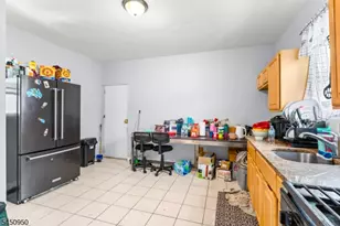 81 Schley St, Newark, NJ 07112 - Photo 8