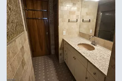 16 Jackson Avenue, Hackensack, NJ 07606 - Photo 16