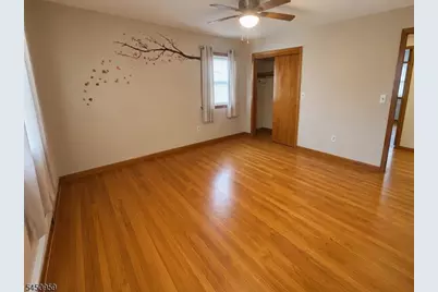 16 Jackson Avenue, Hackensack, NJ 07606 - Photo 14