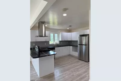 68 Ellison Rd, Franklin Township, NJ 08873 - Photo 4