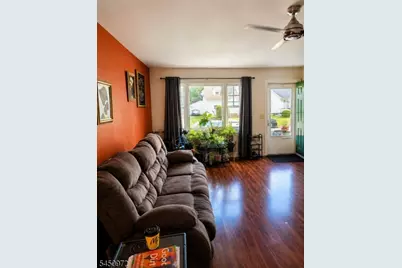 148 Pineview Ter, Plainfield, NJ 07062 - Photo 2