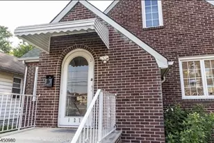 127 Hussa St, Linden, NJ 07036 - Photo 2