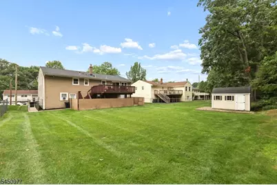 27 Colonial Woods Drive, West Orange Township, NJ 07052 - Photo 4