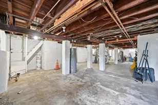 948 Van Houten Ave, Clifton, NJ 07013 - Photo 34