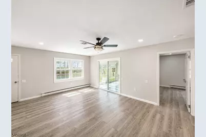 140A Plymouth Ln, Monroe Township, NJ 08831 - Photo 4