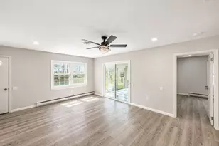 140A Plymouth Ln, Monroe Township, NJ 08831 - Photo 4