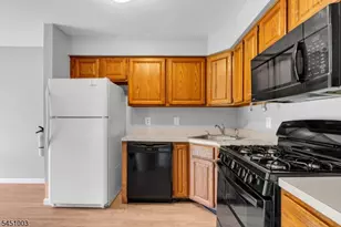 903 Spruce Hills Dr, Glen Gardner, NJ 08826 - Photo 10