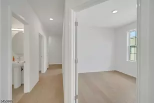 644 Lorhan Dr, Piscataway Township, NJ 08854 - Photo 16