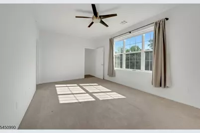 644 Lorhan Dr #644, Piscataway Township, NJ 08854 - Photo 14