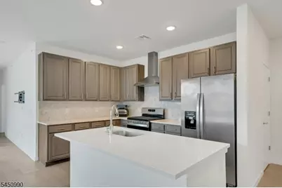 644 Lorhan Dr #644, Piscataway Township, NJ 08854 - Photo 1