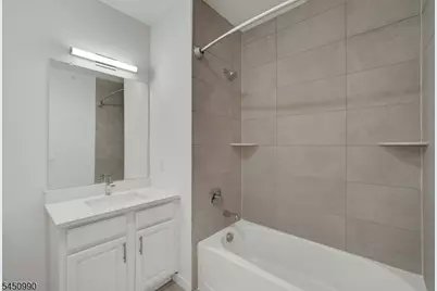 644 Lorhan Dr #644, Piscataway Township, NJ 08854 - Photo 24