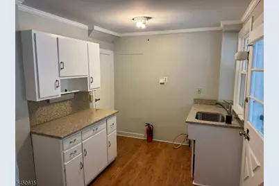 35 N Hillside Ave, Roxbury Township, NJ 07876 - Photo 2