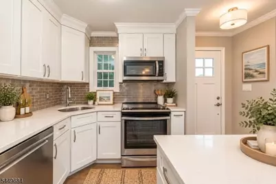 114 Brandywyne Dr, Florham Park, NJ 07932 - Photo 8