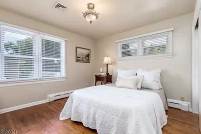 540 E Main St, Bridgewater, NJ 08807 - Photo 18