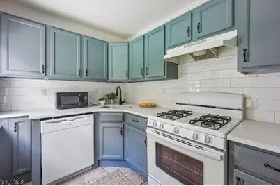 44 Gates Ave Apt #2, Montclair, NJ 07042 - Photo 8