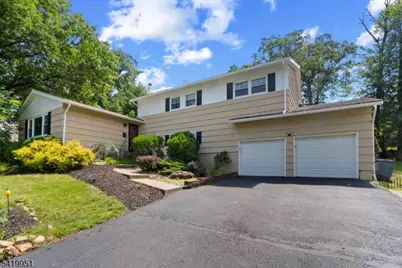 260 Saint Cloud Ave, West Orange Township, NJ 07052 - Photo 2