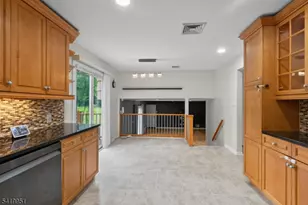 260 St Cloud Ave, West Orange Township, NJ 07052 - Photo 10